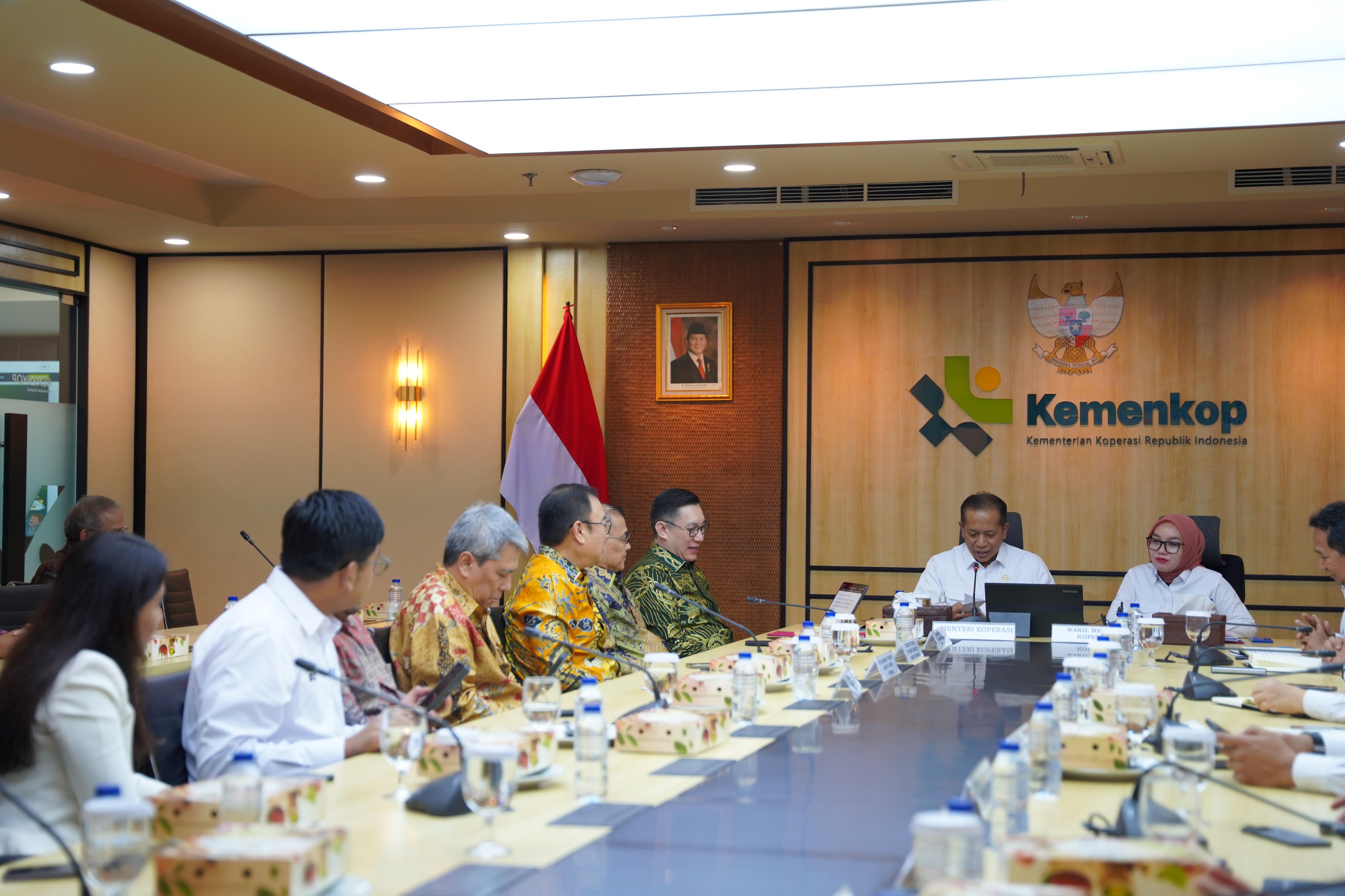 Kemenkop & Energy Absolute Green X Luncurkan Program Kemandirian Energi Koperasi Indonesia (PKEKI) - foto 2