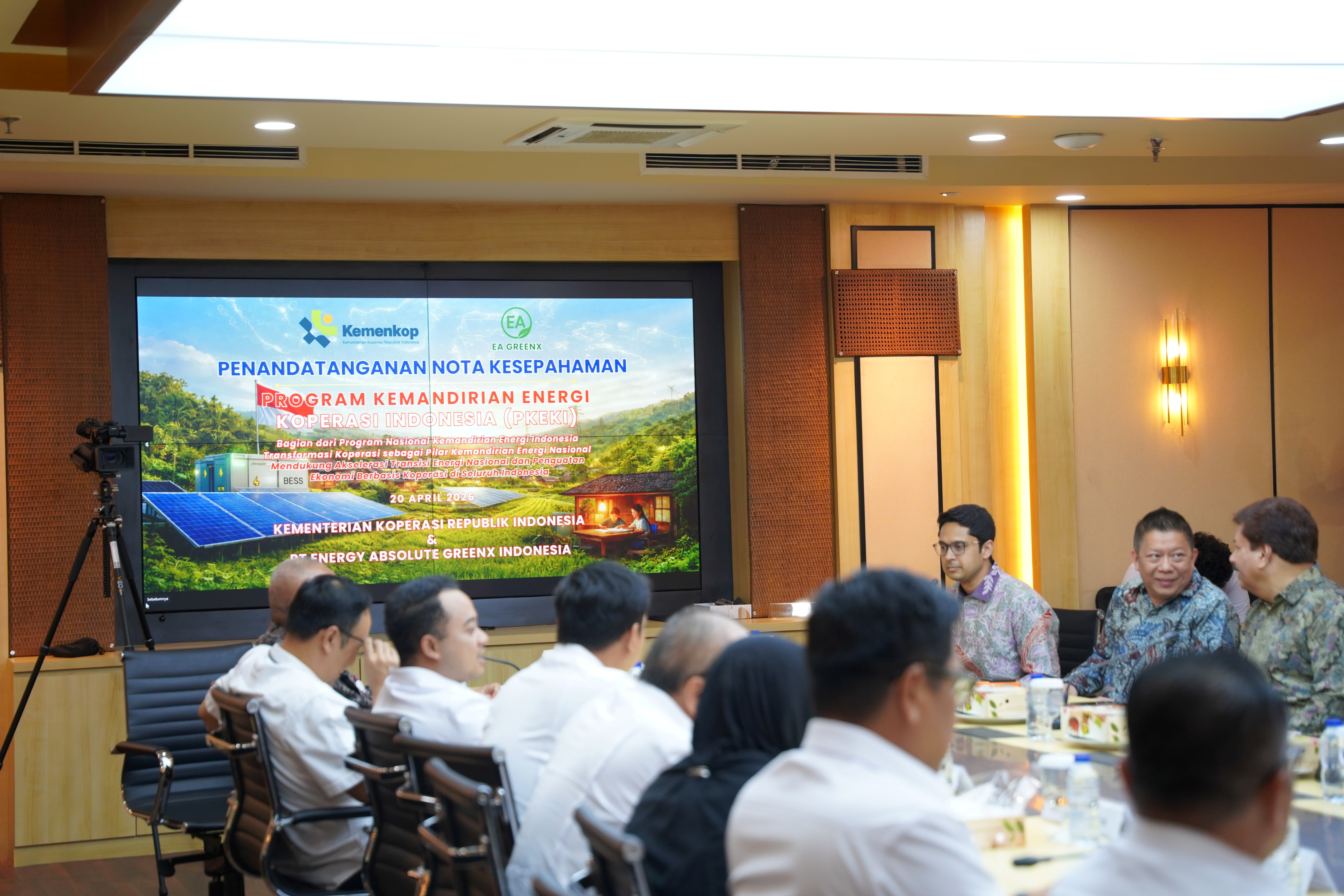 Kemenkop & Energy Absolute Green X Luncurkan Program Kemandirian Energi Koperasi Indonesia (PKEKI) - foto 3